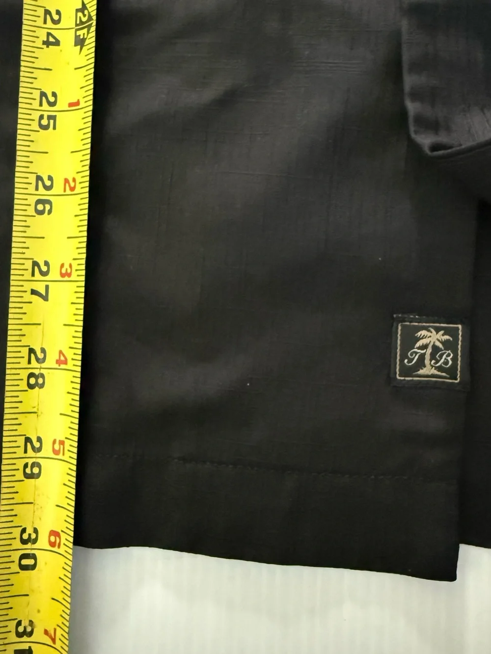 TOMMY BAHAMA Embroidered 100% Silk Black Button-Up Shirt ‘Let it Breathe’ Size M - Picture 8 of 8